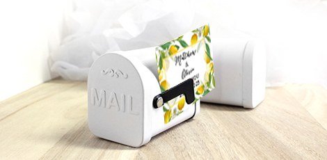 mini-mail-box-wedding-favour-sweets