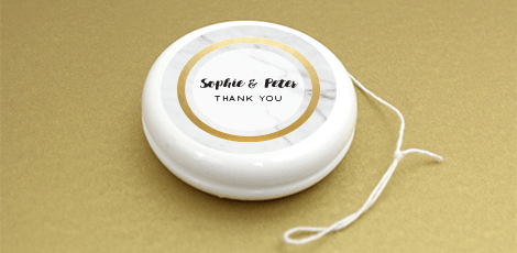 yoyo-marble-and-gold-favour